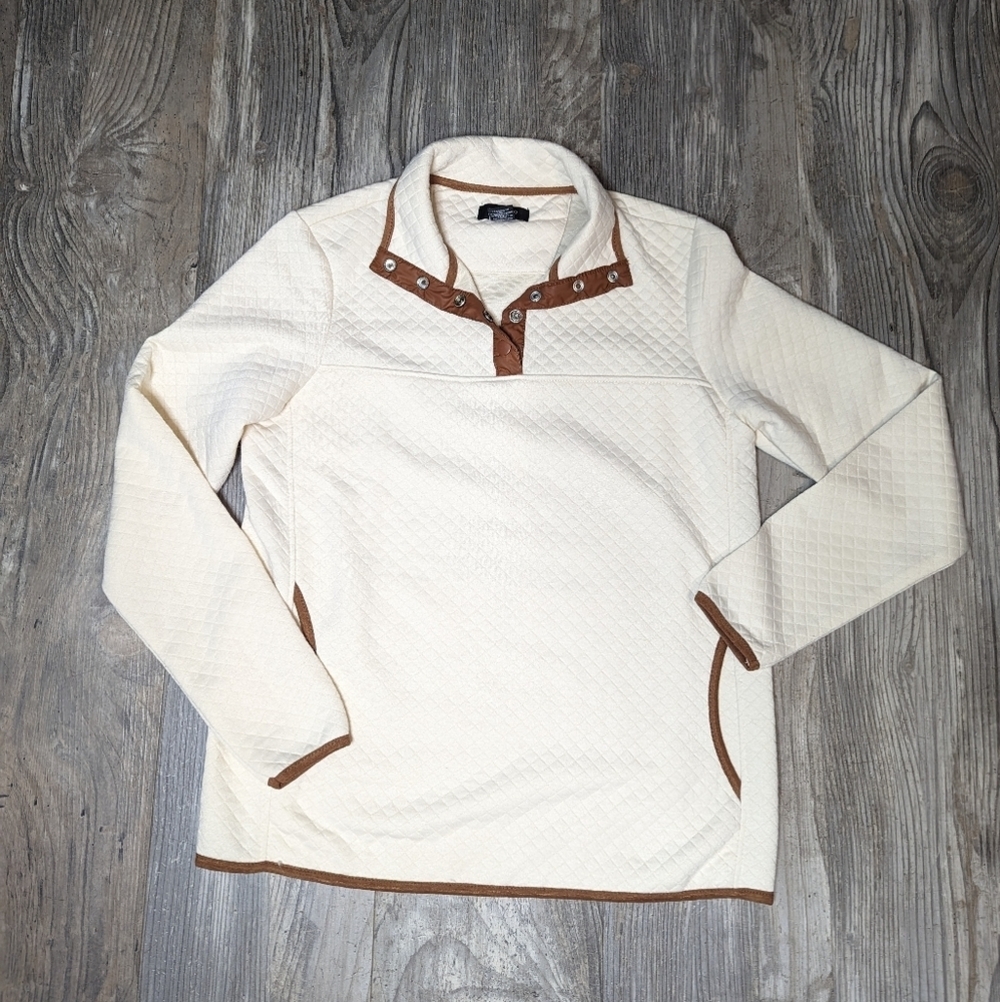 Jones & Co Womens Quilted cream pullover‎ brown trim 1/4 snap Sz M